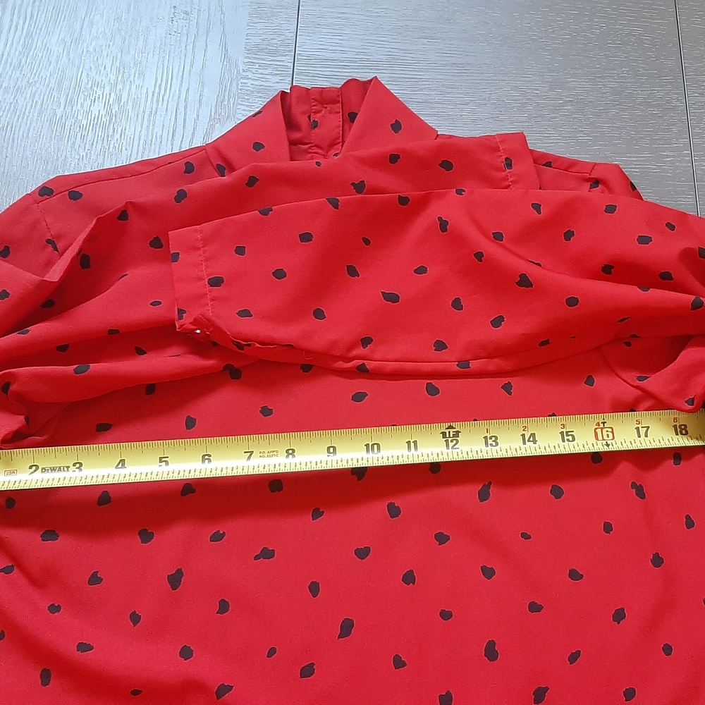 Red and Black Pleated Skirt Set - Picture 10 of 13